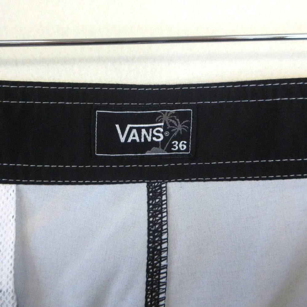 Vans Board Shorts Mens 36 Black‎ & Gray w/ Floral Tropical Swim Surf